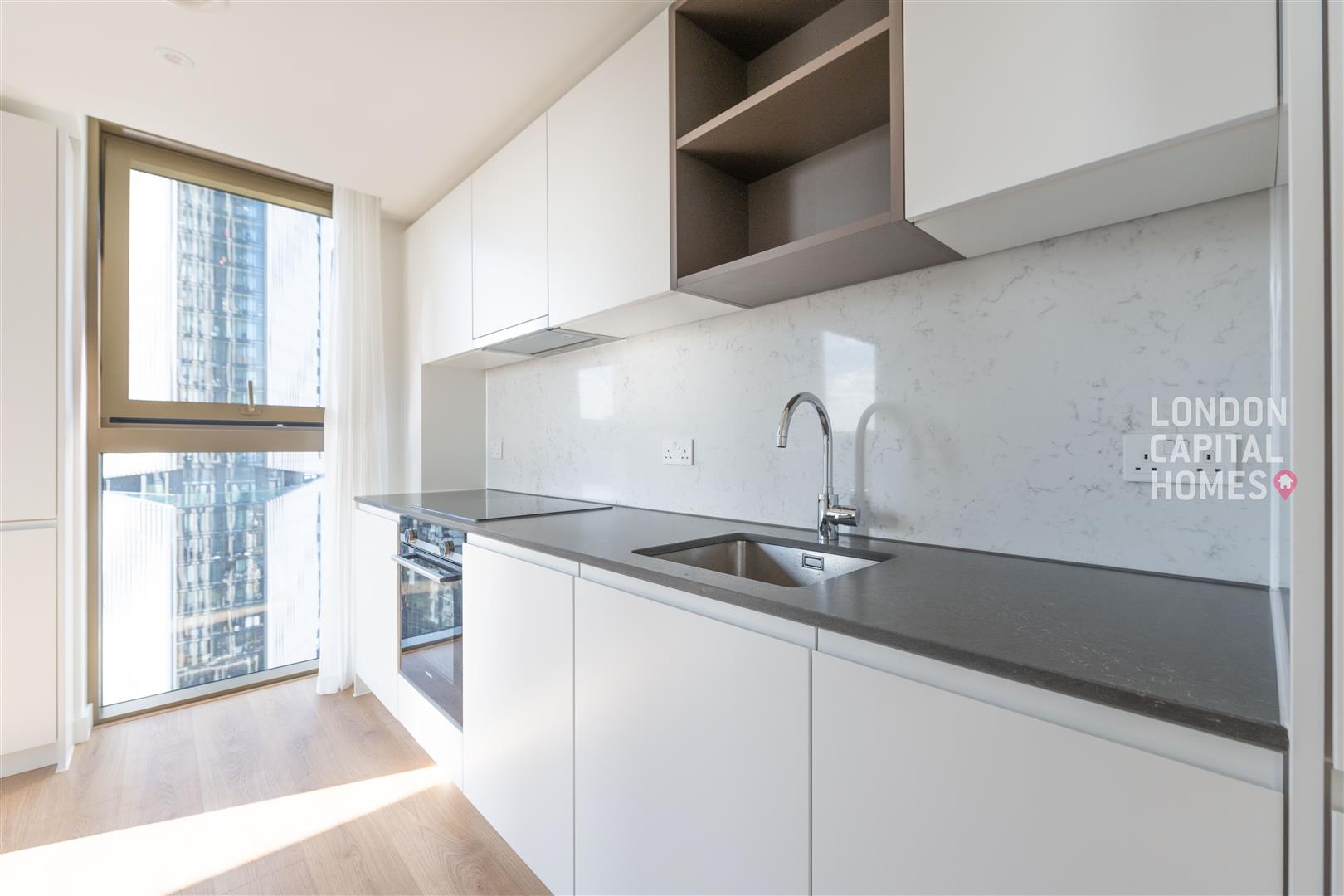 2 bed property in One Thames Quay, 222 Marsh Wall, LONDON
